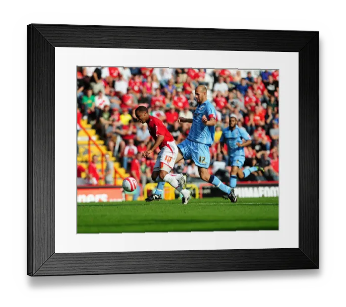 Framed Print : Bristol City vs Scunthorpe United: A Football Rivalry - Season 09-10 Framed Print : Bristol City vs Scunthorpe United: A Football Rivalry - Season 09-10