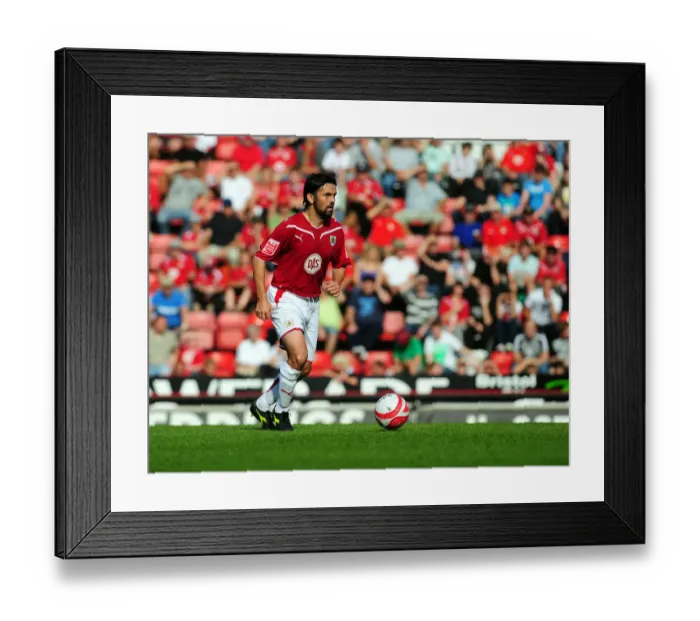 Framed Print : Bristol City vs Scunthorpe United: A Football Rivalry - Season 09-10