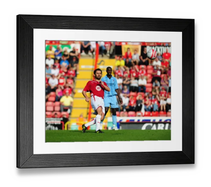 Framed Print : Bristol City vs Scunthorpe United: A Football Rivalry - Season 09-10