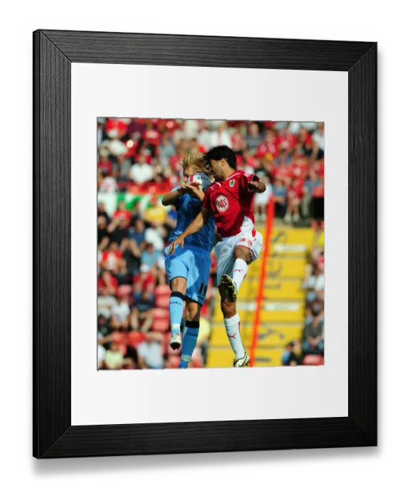 Framed Print : Bristol City vs Scunthorpe United: A Football Showdown - Season 09-10 Framed Print : Bristol City vs Scunthorpe United: A Football Showdown - Season 09-10
