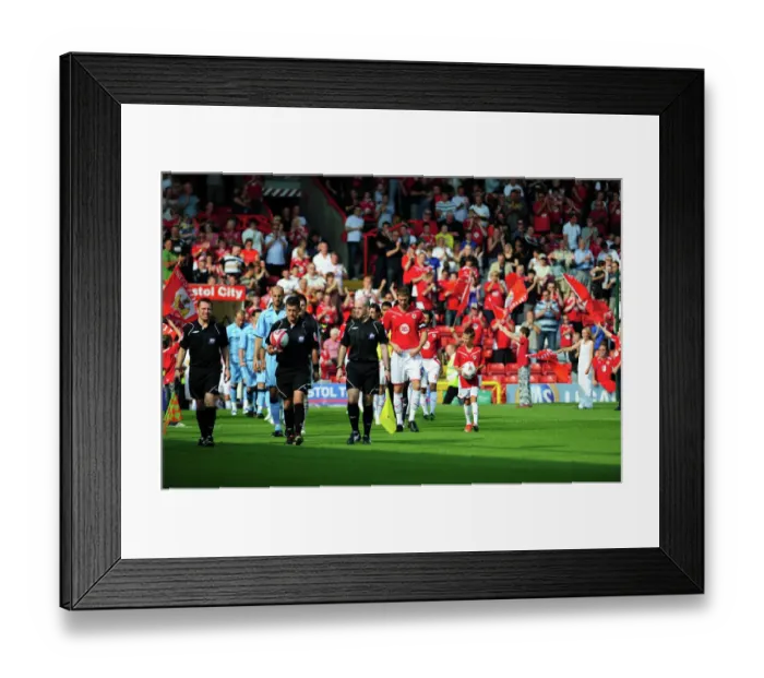 Framed Print : Bristol City vs Scunthorpe United: A Football Rivalry - Season 09-10