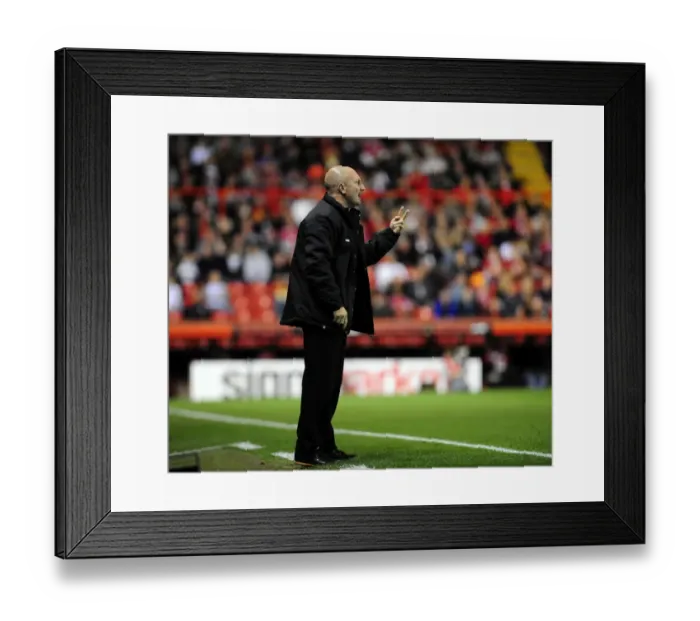 Framed Print : Clash of the First Teams: Bristol City vs Blackpool - Season 09-10 Framed Print : Clash of the First Teams: Bristol City vs Blackpool - Season 09-10