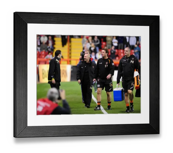 Framed Print : Bristol City vs Blackpool: The Exciting Showdown - Season 09-10 Framed Print : Bristol City vs Blackpool: The Exciting Showdown - Season 09-10