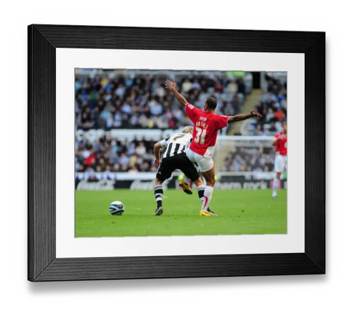 Framed Print : Clash of the Champions: Newcastle Utd vs. Bristol City (Season 09-10) Framed Print : Clash of the Champions: Newcastle Utd vs. Bristol City (Season 09-10)