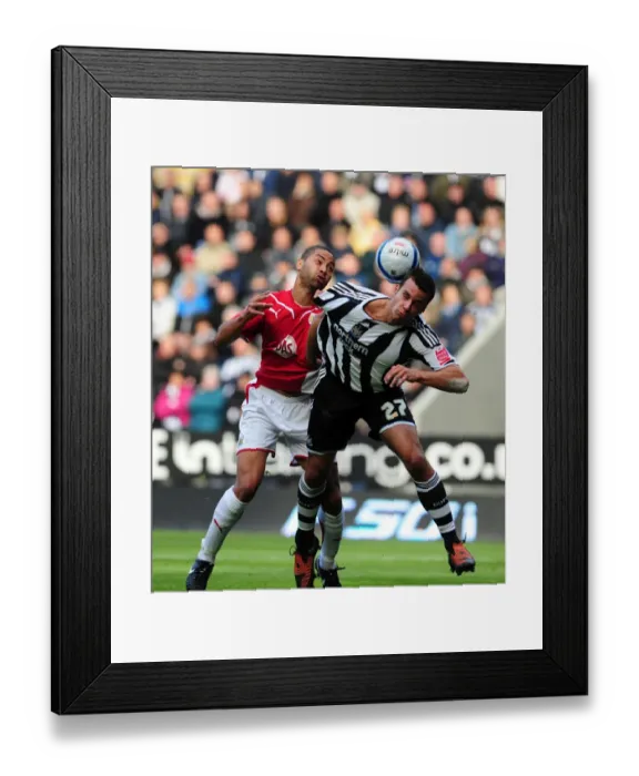 Framed Print : Alvaro Saborio - Steven Taylor Framed Print : Alvaro Saborio - Steven Taylor