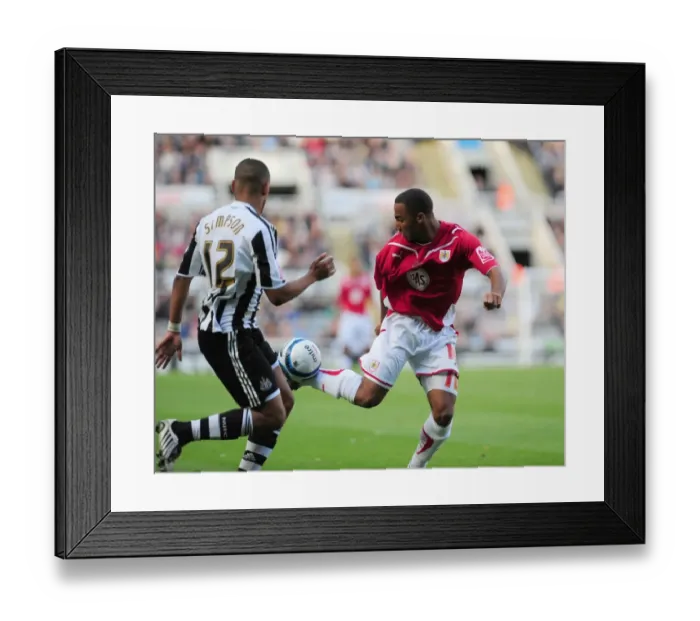 Framed Print : Danny Simpson - Nicky Maynard Framed Print : Danny Simpson - Nicky Maynard