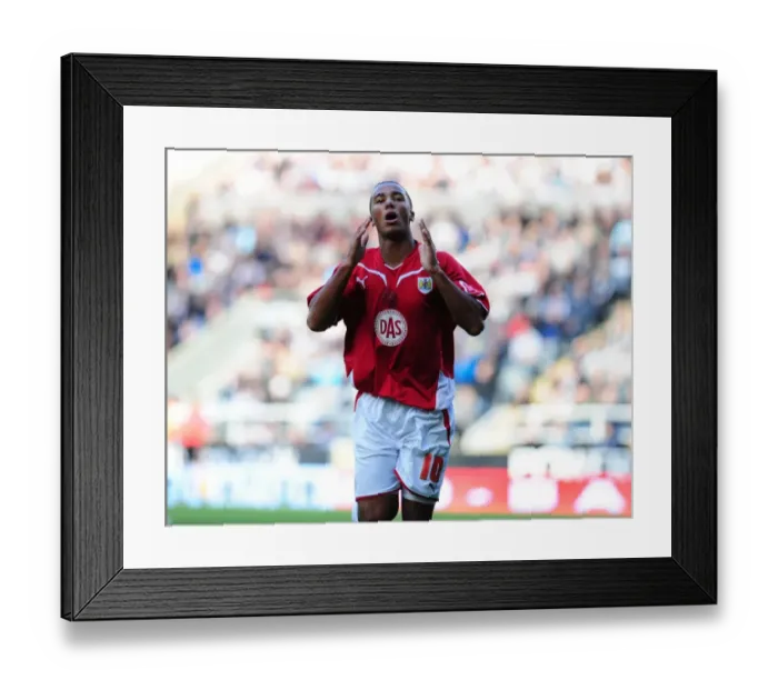 Framed Print : Nicky Maynard