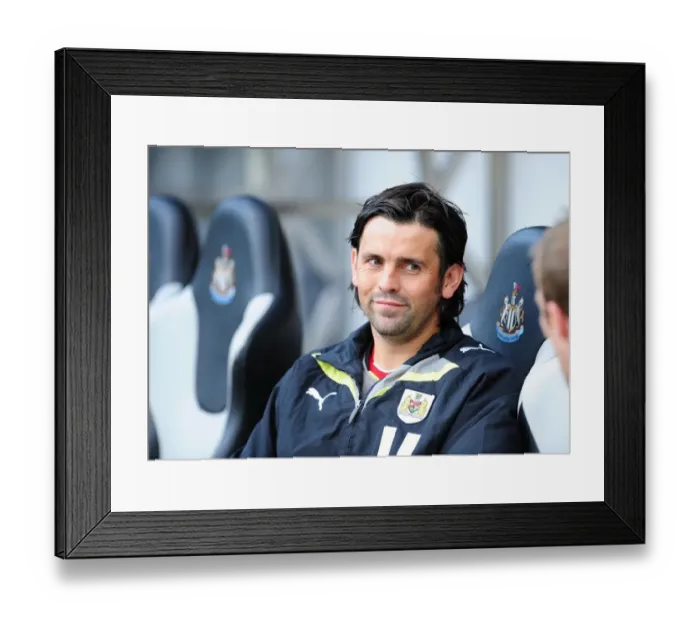 Framed Print : Paul Hartley