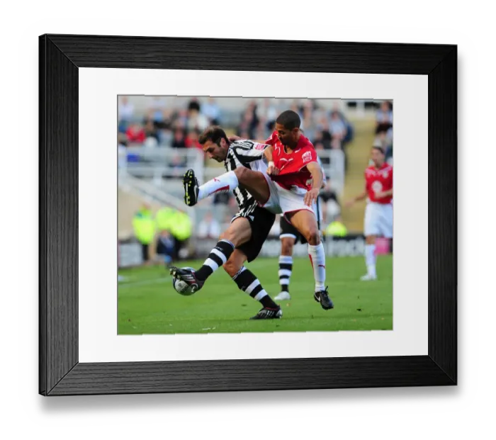 Framed Print : Zurab Khizanishvili - Alvaro Saborio Framed Print : Zurab Khizanishvili - Alvaro Saborio