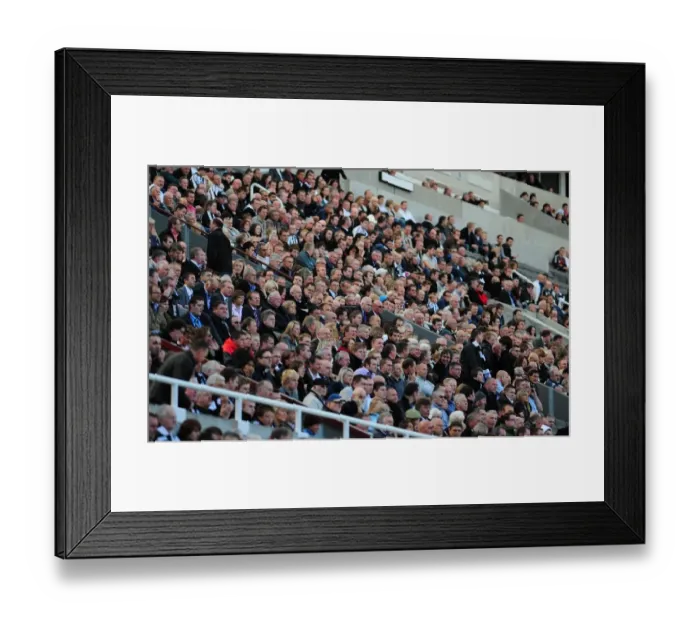 Framed Print : Clash of the Titans: Newcastle United vs. Bristol City (Season 09-10) Framed Print : Clash of the Titans: Newcastle United vs. Bristol City (Season 09-10)