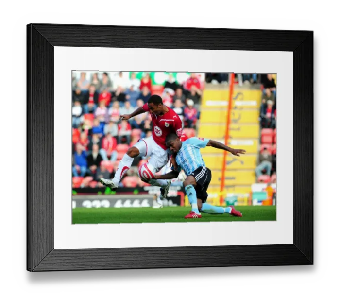 Framed Print : Bristol City vs Peterborough United: Season 09-10 Framed Print : Bristol City vs Peterborough United: Season 09-10
