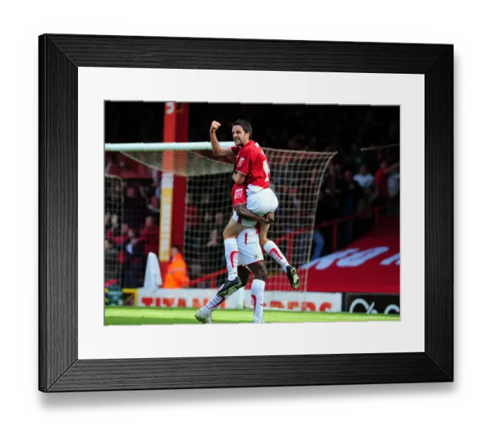 Framed Print : Cole Skuse Celebrates