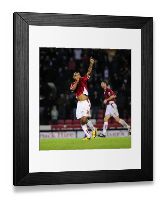 Framed Print : Bristol City vs. Plymouth Argyle: A Football Rivalry - Season 09-10 Framed Print : Bristol City vs. Plymouth Argyle: A Football Rivalry - Season 09-10