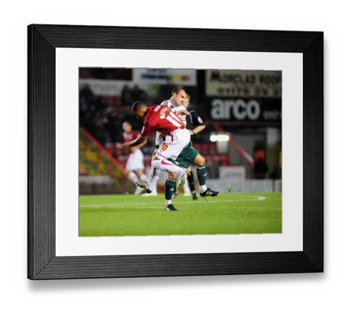 Framed Print : Bristol City vs Plymouth Argyle: A Football Rivalry - Season 09-10 Framed Print : Bristol City vs Plymouth Argyle: A Football Rivalry - Season 09-10