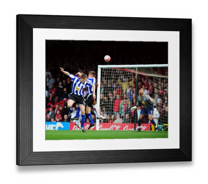 Framed Print : Season 9-10: A Thrilling Football Showdown - Bristol City vs Sheffield Wednesday
