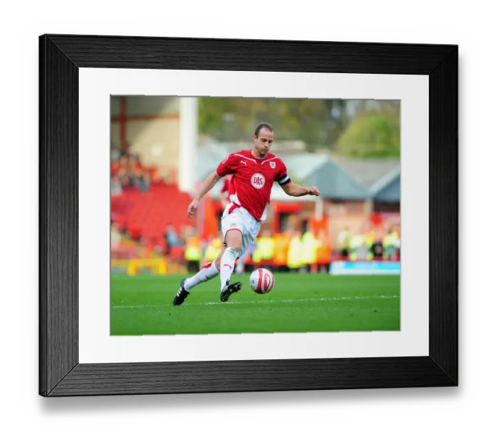 Framed Print : Bristol City vs Sheffield Wednesday: A Thrilling Football Showdown - Season 9-10 Framed Print : Bristol City vs Sheffield Wednesday: A Thrilling Football Showdown - Season 9-10