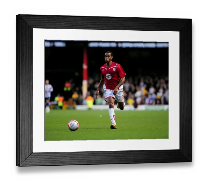 Framed Print : Bristol City vs Sheffield Wednesday: A Football Showdown - Season 09-10 Framed Print : Bristol City vs Sheffield Wednesday: A Football Showdown - Season 09-10