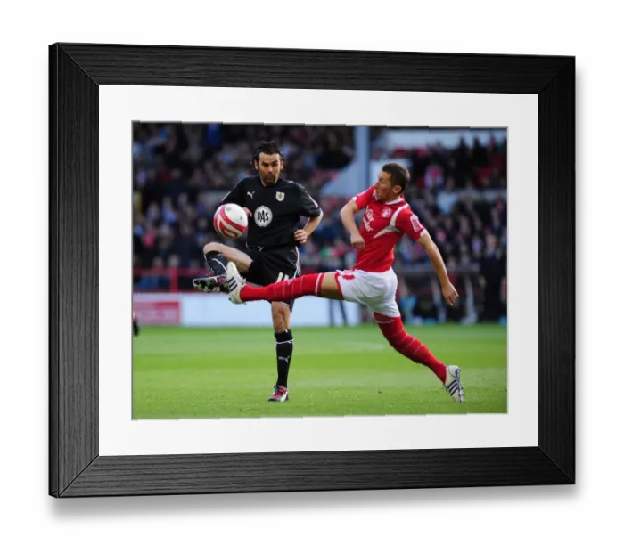 Framed Print : Nottingham Forest v Bristol City