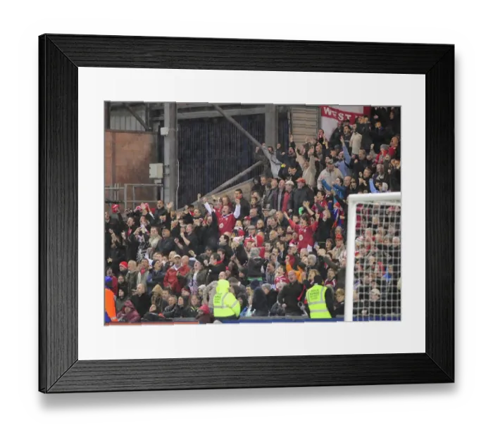 Framed Print : Battle of the Fields: West Brom vs. Bristol City - Season 09-10 Framed Print : Battle of the Fields: West Brom vs. Bristol City - Season 09-10