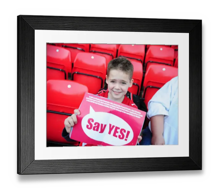 Framed Print : Bristol City vs Sheffield Wednesday: A Football Rivalry Unfolds - 09-10 Season Showdown Framed Print : Bristol City vs Sheffield Wednesday: A Football Rivalry Unfolds - 09-10 Season Showdown