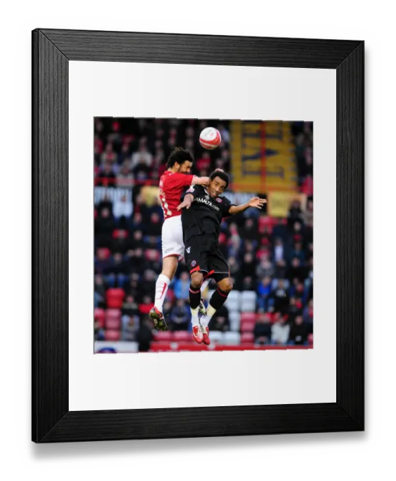Framed Print : Bristol City vs Sheffield United: A Football Showdown - 09-10 Season