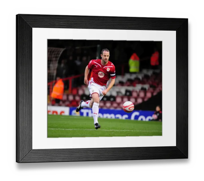 Framed Print : Bristol City vs Sheffield United: A Football Showdown - Season 09-10 Framed Print : Bristol City vs Sheffield United: A Football Showdown - Season 09-10