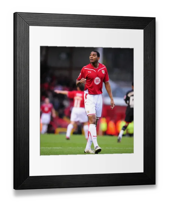 Framed Print : Bristol City vs Sheffield United: A Football Showdown - Season 09-10 Framed Print : Bristol City vs Sheffield United: A Football Showdown - Season 09-10