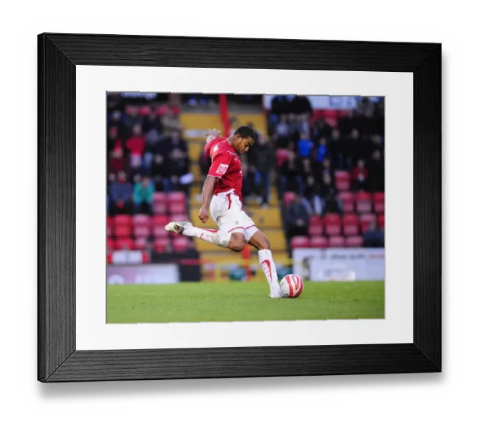 Framed Print : Bristol City vs Sheffield United: A Thrilling Showdown - Season 09-10 Framed Print : Bristol City vs Sheffield United: A Thrilling Showdown - Season 09-10