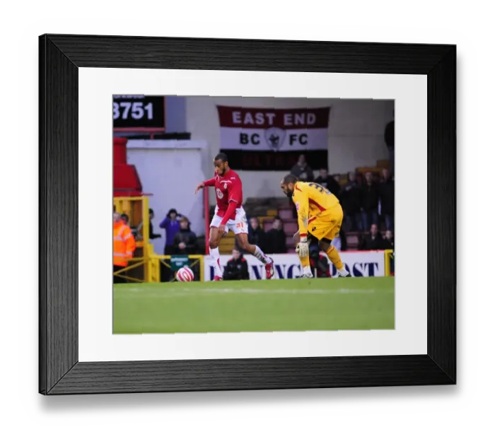 Framed Print : Bristol City vs Sheffield United: A Football Showdown - Season 09-10 Framed Print : Bristol City vs Sheffield United: A Football Showdown - Season 09-10