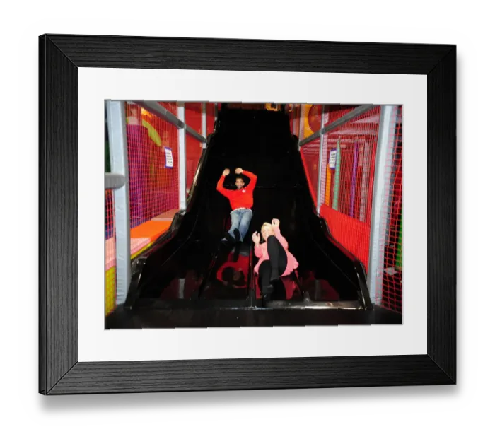 Framed Print : City Redz Christmas Party at Jump: Bristol City First Team, Season 09-10 Framed Print : City Redz Christmas Party at Jump: Bristol City First Team, Season 09-10