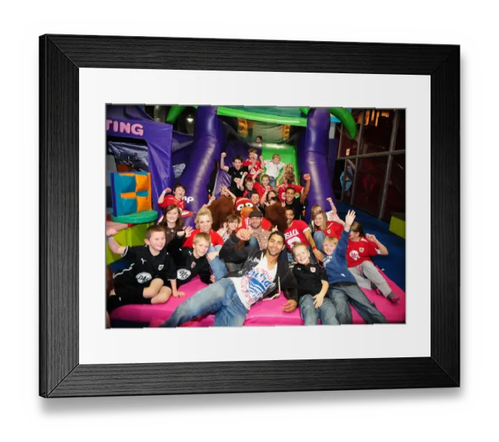 Framed Print : City Redz Christmas Party at Jump with Bristol City First Team (Season 09-10)