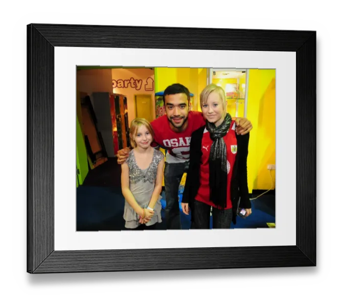 Framed Print : City Redz Christmas Party at Jump with the Bristol City First Team (Season 09-10) Framed Print : City Redz Christmas Party at Jump with the Bristol City First Team (Season 09-10)