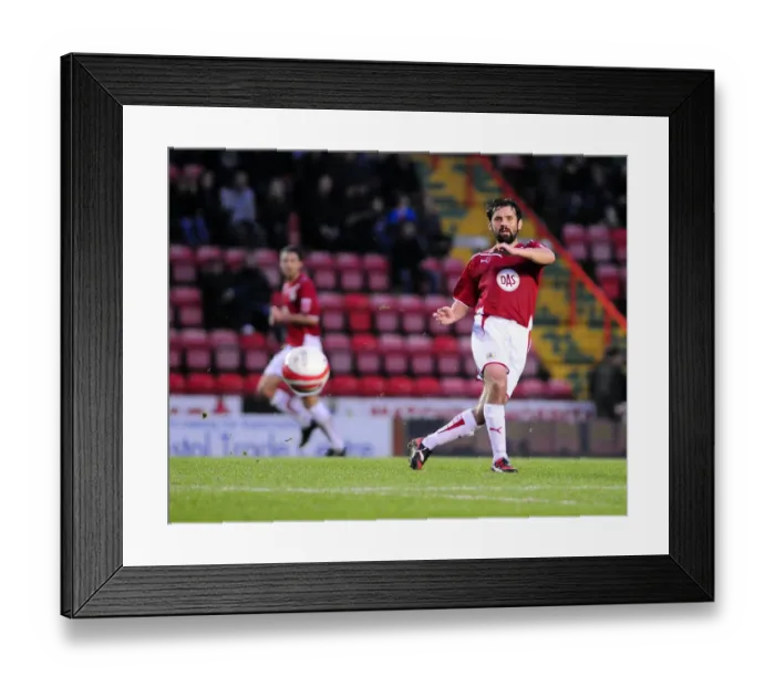 Framed Print : Bristol City vs Ipswich Town: The Rivalry - Season 09-10 Framed Print : Bristol City vs Ipswich Town: The Rivalry - Season 09-10