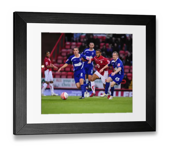 Framed Print : Bristol City vs Ipswich Town: A Football Showdown - Season 09-10 Framed Print : Bristol City vs Ipswich Town: A Football Showdown - Season 09-10