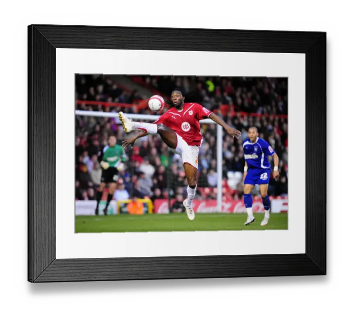 Framed Print : Bristol City vs Ipswich Town: A Football Rivalry - Season 09-10 Framed Print : Bristol City vs Ipswich Town: A Football Rivalry - Season 09-10