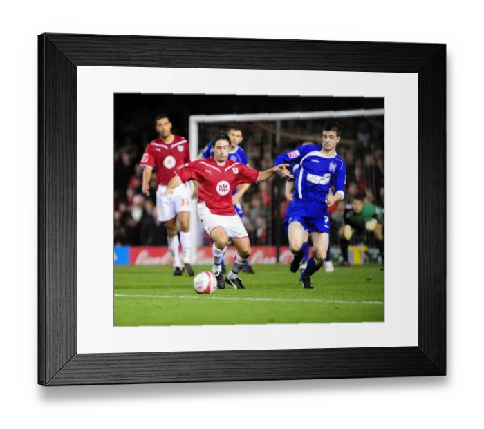 Framed Print : Football Showdown: Bristol City vs Ipswich Town (09-10)