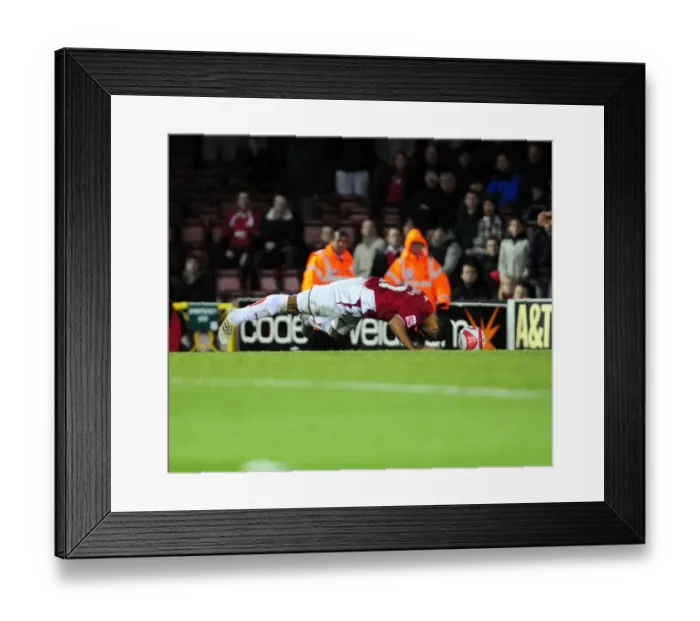 Framed Print : Bristol City vs Ipswich Town: A Football Showdown (Season 09-10) Framed Print : Bristol City vs Ipswich Town: A Football Showdown (Season 09-10)