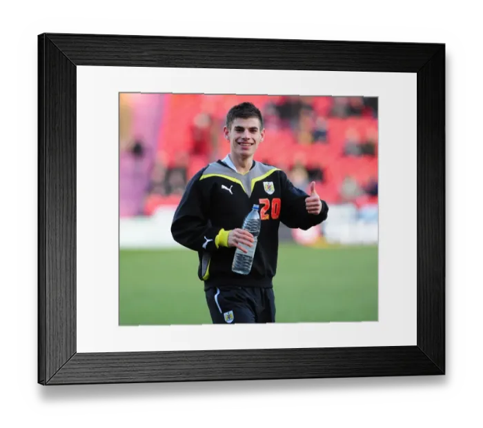 Framed Print : Bristol City vs Doncaster Rovers: A Football Rivalry - Season 09-10 Framed Print : Bristol City vs Doncaster Rovers: A Football Rivalry - Season 09-10