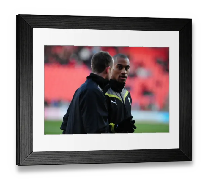 Framed Print : Football Showdown: Doncaster Rovers vs. Bristol City (09-10 Season) Framed Print : Football Showdown: Doncaster Rovers vs. Bristol City (09-10 Season)