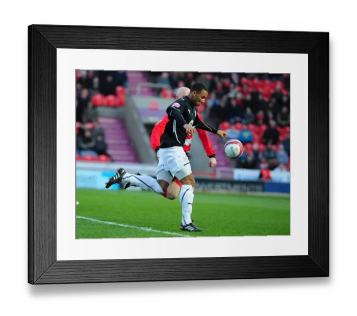 Framed Print : Bristol City vs Doncaster Rovers: Season 09-10 Football Match Framed Print : Bristol City vs Doncaster Rovers: Season 09-10 Football Match