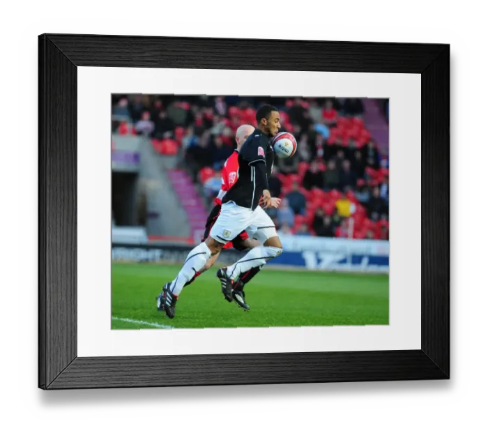 Framed Print : Bristol City vs. Doncaster Rovers: A Football Rivalry - Season 09-10 Framed Print : Bristol City vs. Doncaster Rovers: A Football Rivalry - Season 09-10