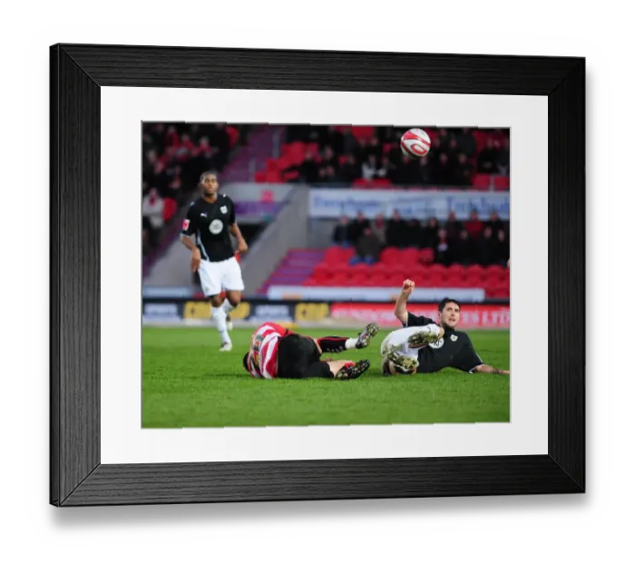 Framed Print : Bristol City vs Doncaster Rovers: A Football Rivalry - Season 09-10 Framed Print : Bristol City vs Doncaster Rovers: A Football Rivalry - Season 09-10