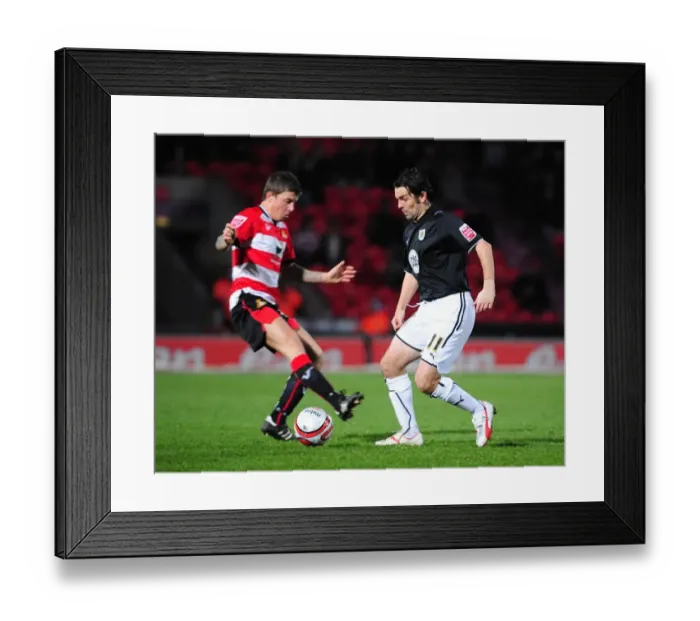 Framed Print : Bristol City First Team: Season 09-10: Doncaster Rovers V Bristol City Framed Print : Bristol City First Team: Season 09-10: Doncaster Rovers V Bristol City