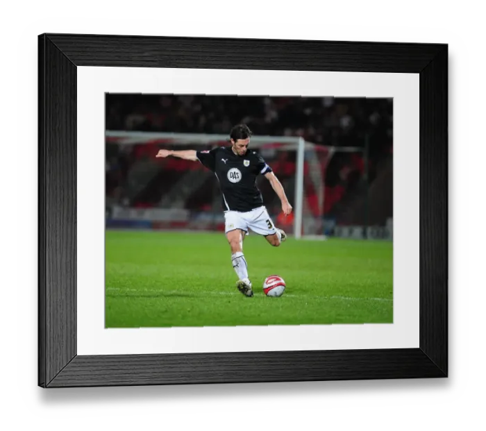 Framed Print : Bristol City vs Doncaster Rovers: A Football Rivalry - Season 09-10 Framed Print : Bristol City vs Doncaster Rovers: A Football Rivalry - Season 09-10