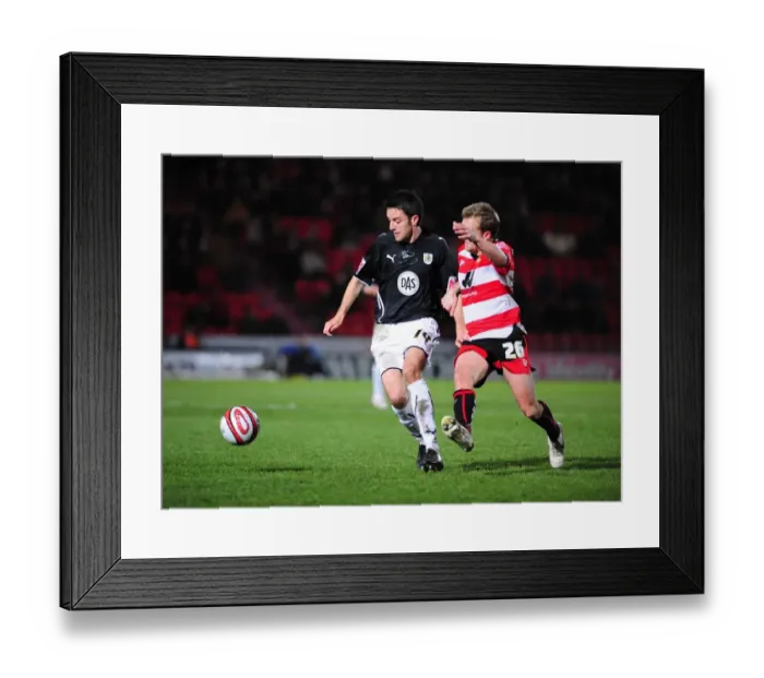 Framed Print : Showdown in the 09-10 Season: Bristol City vs. Doncaster Rovers