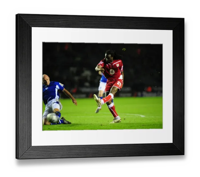Framed Print : Evander Sno Scores the Thriller: Leicester City vs. Bristol City Framed Print : Evander Sno Scores the Thriller: Leicester City vs. Bristol City