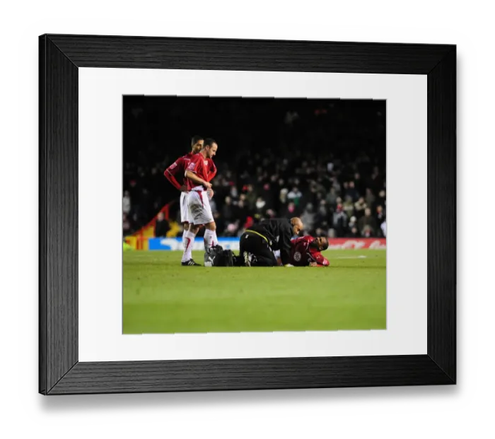 Framed Print : A Clash of Football Powers: Bristol City vs. Reading, 09-10 Season