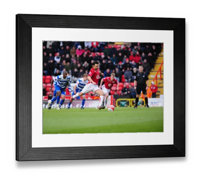 Framed Print : Bristol City vs. Reading: Clash of Talents, 09-10 Season