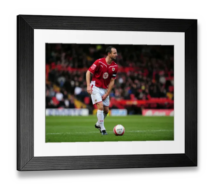 Framed Print : Bristol City vs. Reading: A 09-10 Season Showdown (Bristol City V Reading) Framed Print : Bristol City vs. Reading: A 09-10 Season Showdown (Bristol City V Reading)