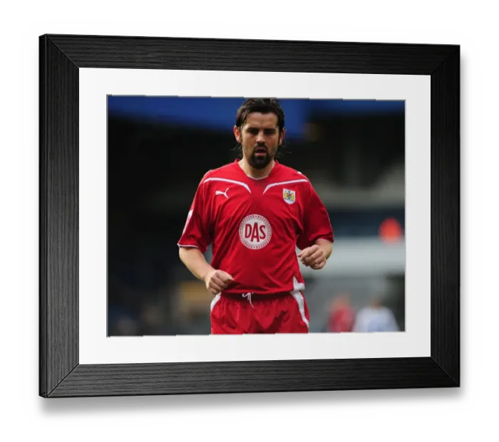 Framed Print : The Clash: QPR vs. Bristol City - A Football Rivalry (Season 09-10) Framed Print : The Clash: QPR vs. Bristol City - A Football Rivalry (Season 09-10)